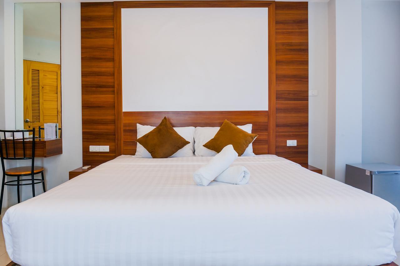 Calivefornia 2016 Otel Chiang Rai Dış mekan fotoğraf