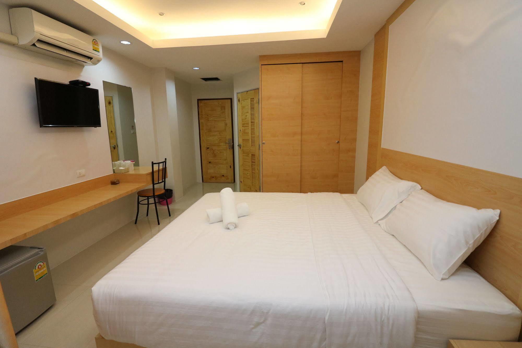 Calivefornia 2016 Otel Chiang Rai Dış mekan fotoğraf