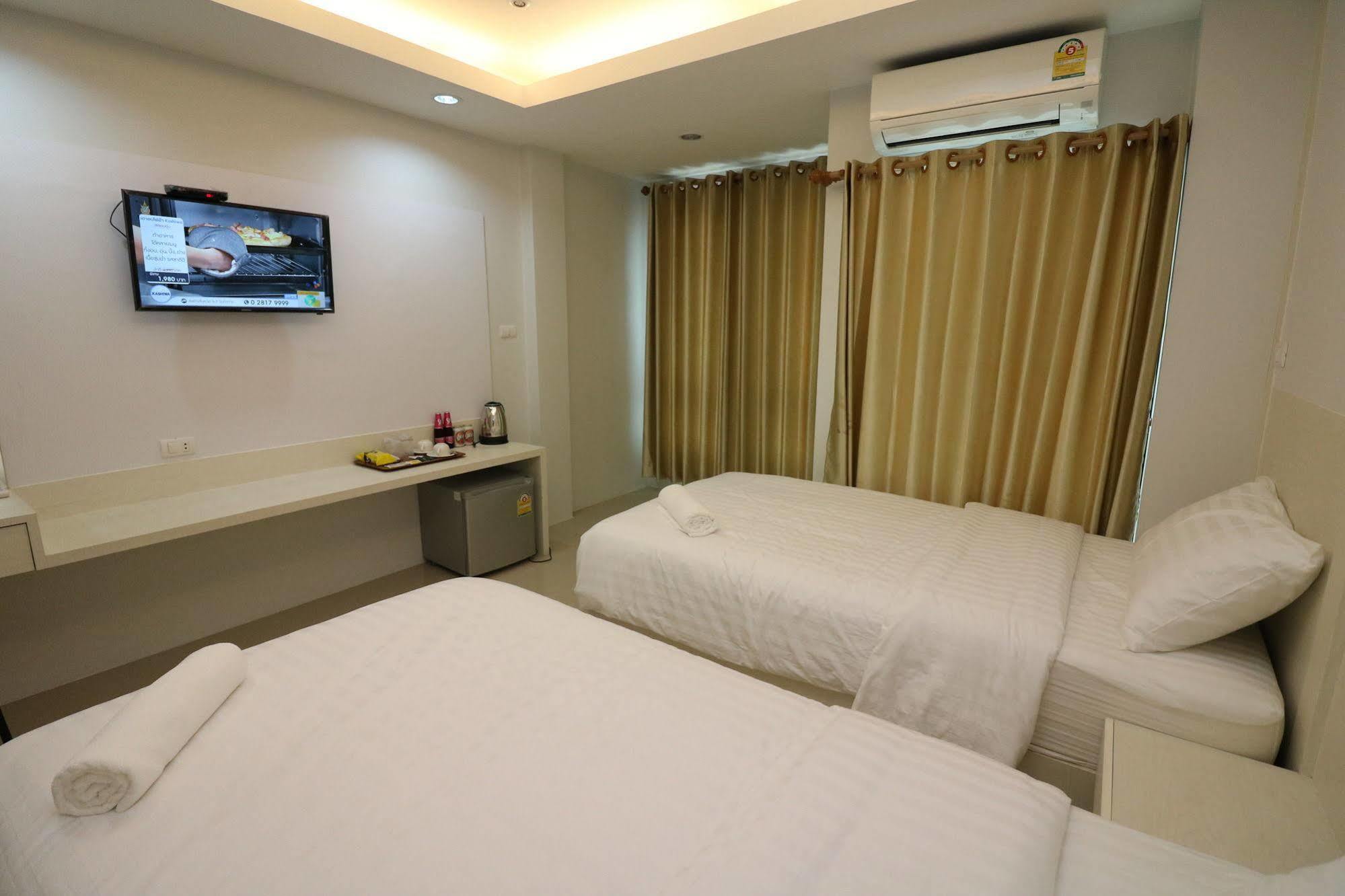 Calivefornia 2016 Otel Chiang Rai Dış mekan fotoğraf