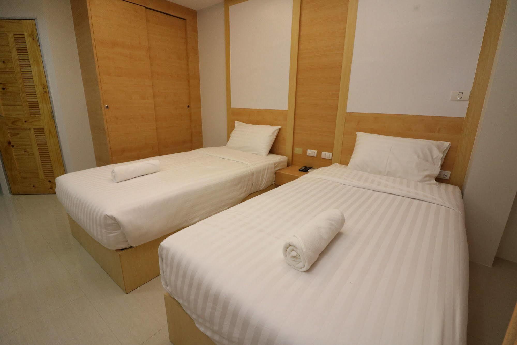 Calivefornia 2016 Otel Chiang Rai Dış mekan fotoğraf
